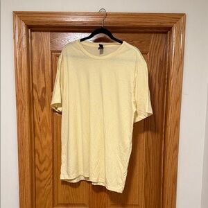 District Light Yellow Men's Short Sleeve Tee